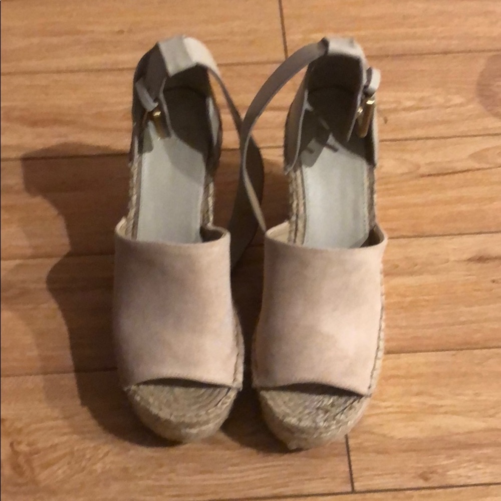Marc Fisher sandal